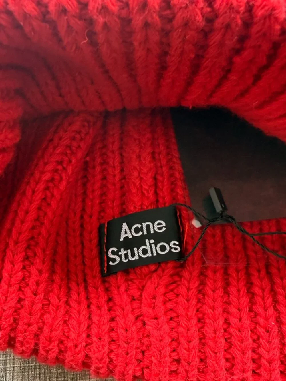 Acne Studios Red Smiley Face Knit Beanie - Picture 5 of 6